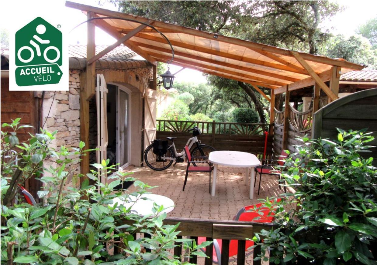 Galargues Domaine Du Bois Gite Marion מראה חיצוני תמונה
