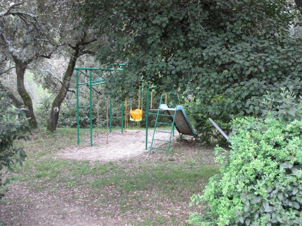 Galargues Domaine Du Bois Gite Marion מראה חיצוני תמונה