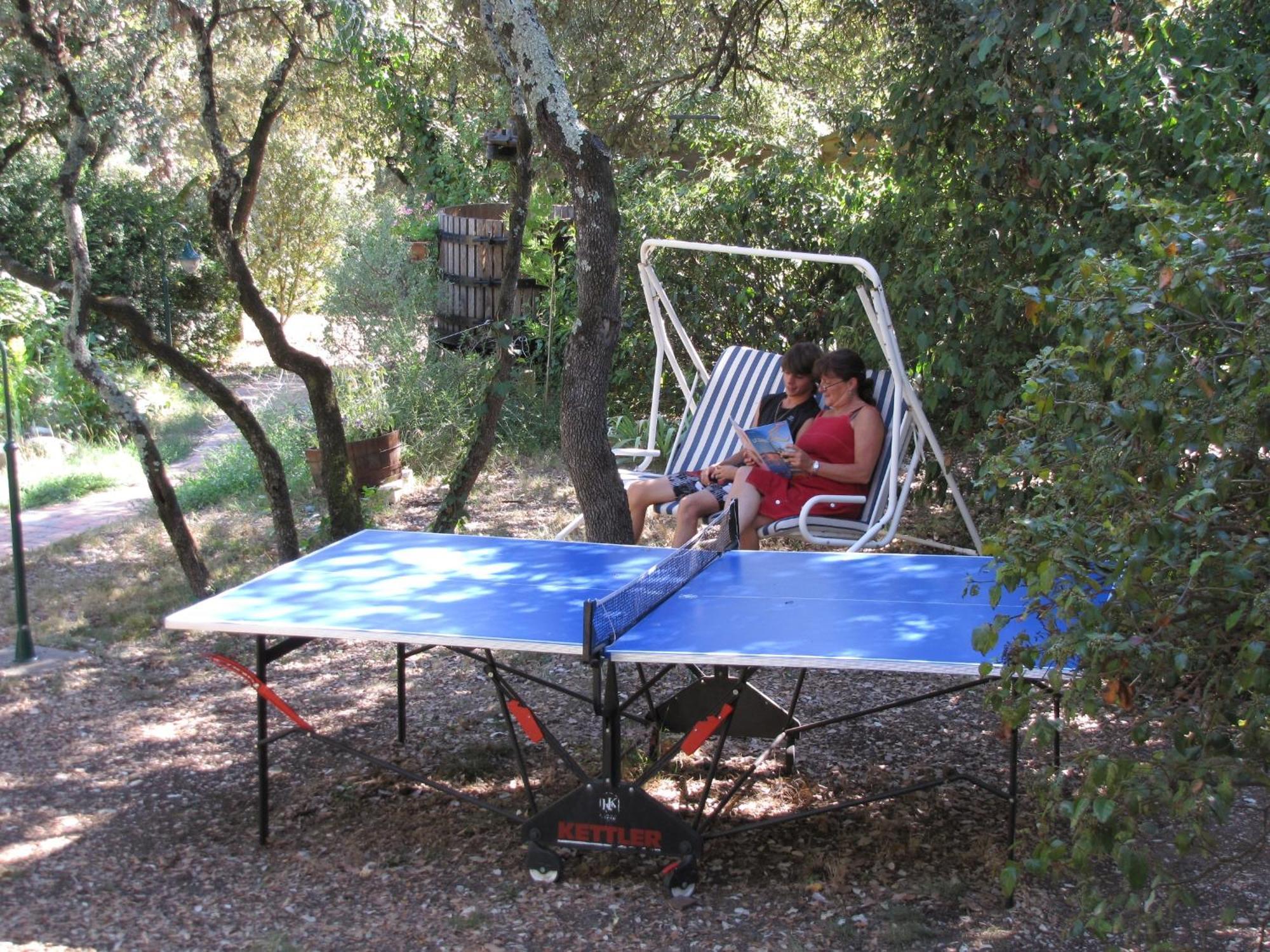 Galargues Domaine Du Bois Gite Marion מראה חיצוני תמונה