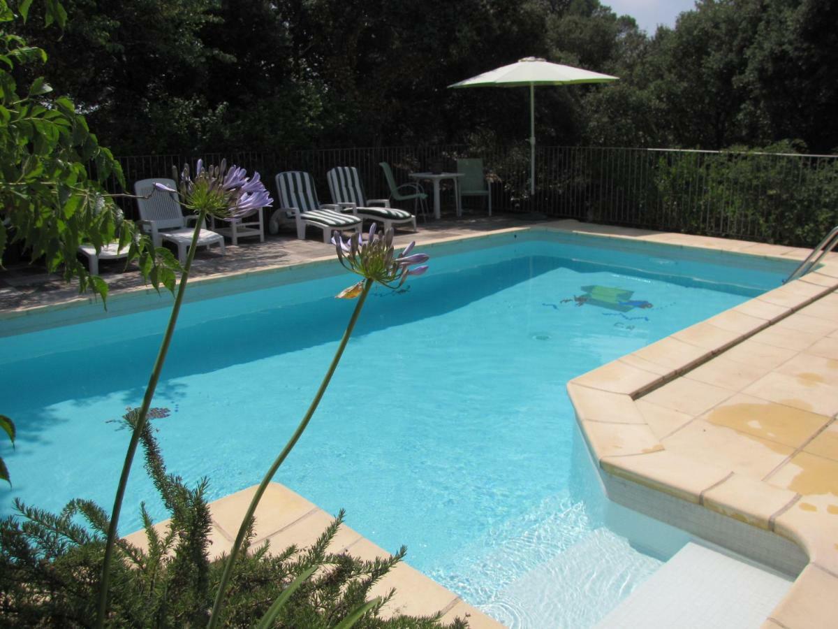 Galargues Domaine Du Bois Gite Marion מראה חיצוני תמונה