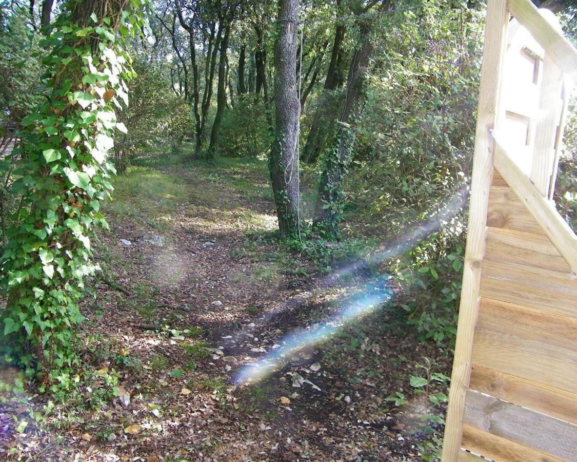 Galargues Domaine Du Bois Gite Marion מראה חיצוני תמונה